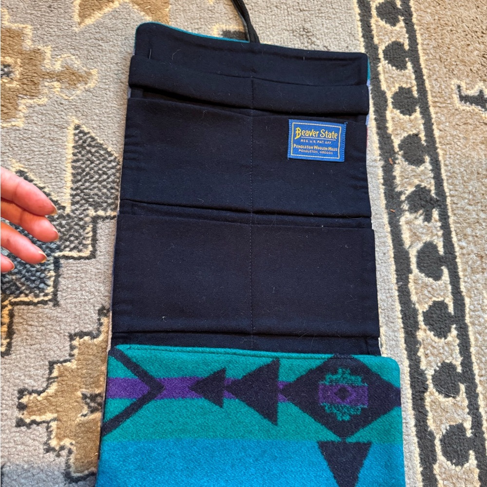 Vintage Pendleton Woolen Mills Southwestern Pattern Wool jewelry organizer. - Picture 7 of 10
